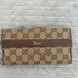 Gucci wallet